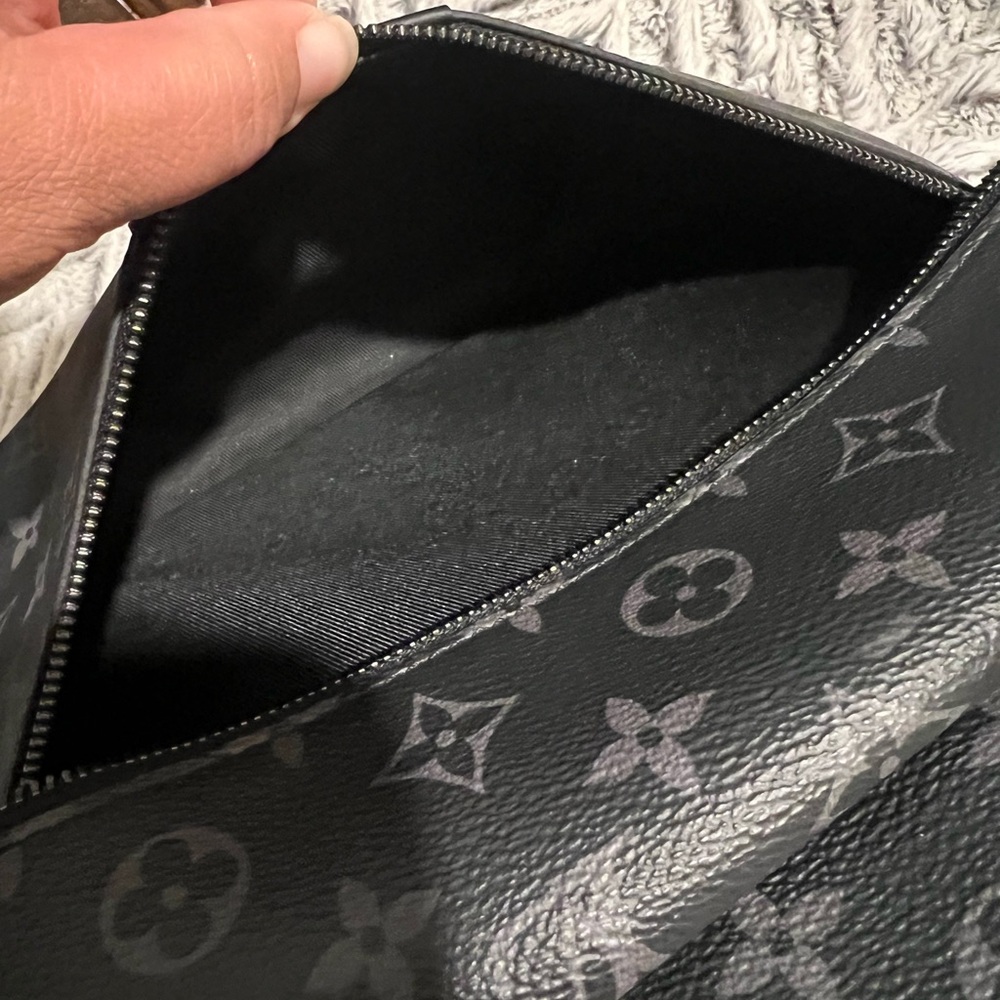 ‼️SOLD ELSEWHERE‼️Louis Vuitton Discovery MM Backpack - Picture 9 of 13